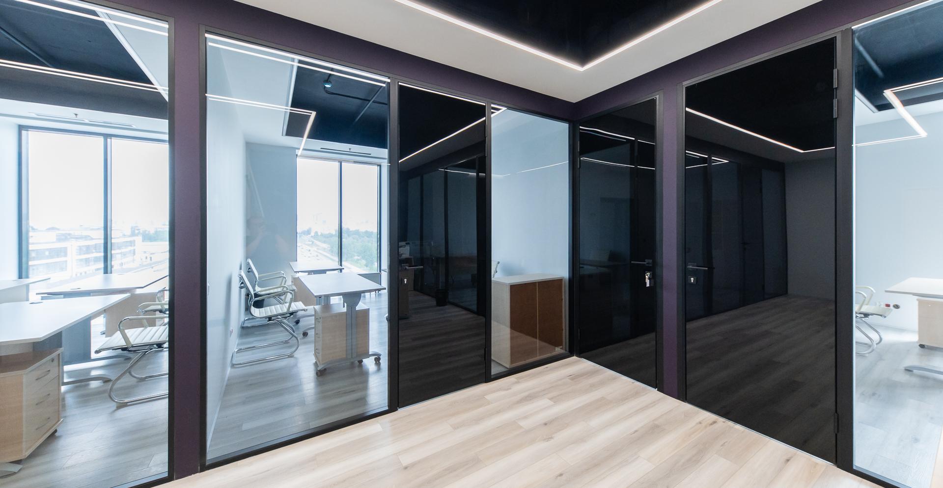 Фото проекта: Проект Nayada по установке перегородок в офисе YE`S в Технопарке. Изображение № 1