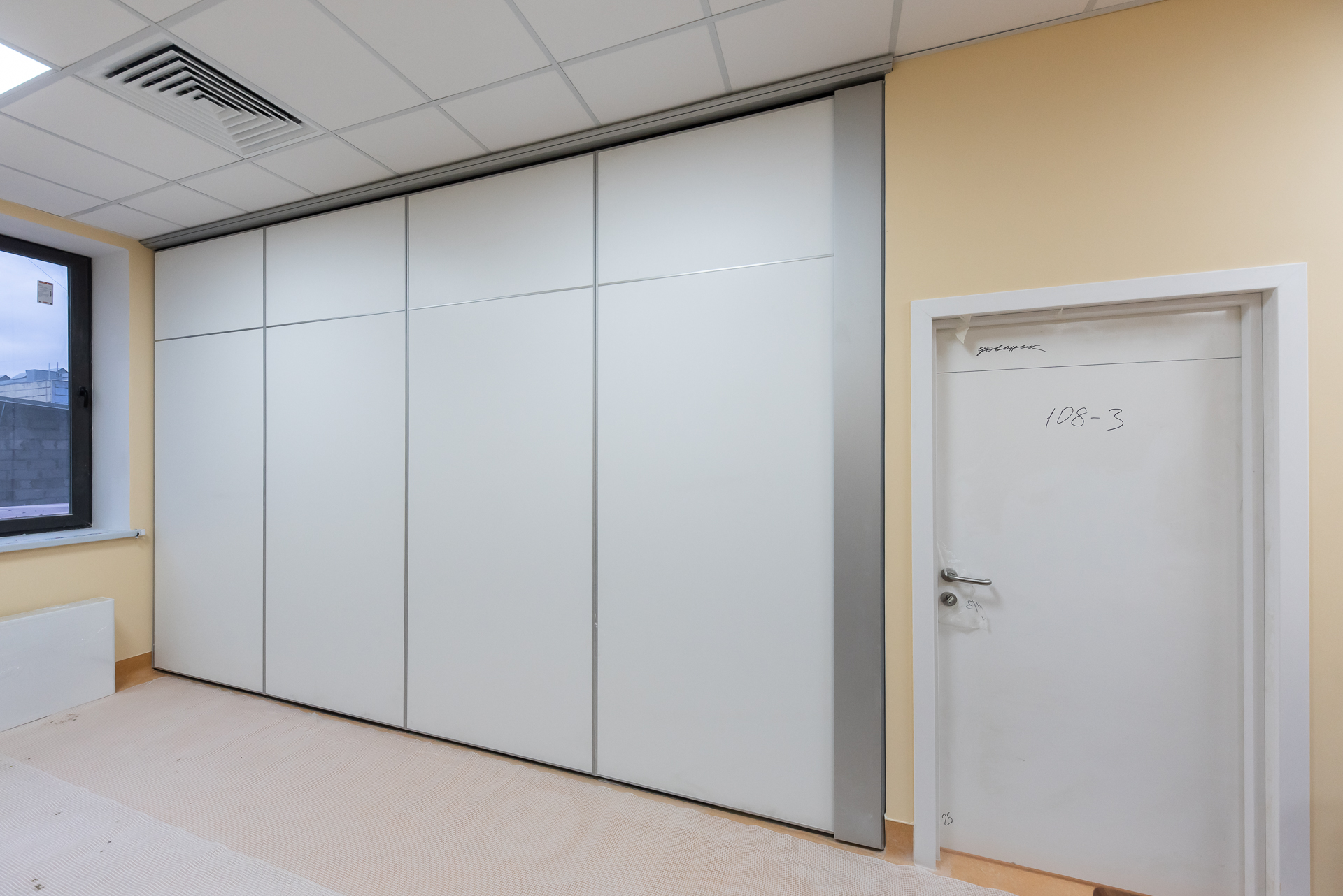 SmartWall H3 - раздвижные перегородки. Изображение №3