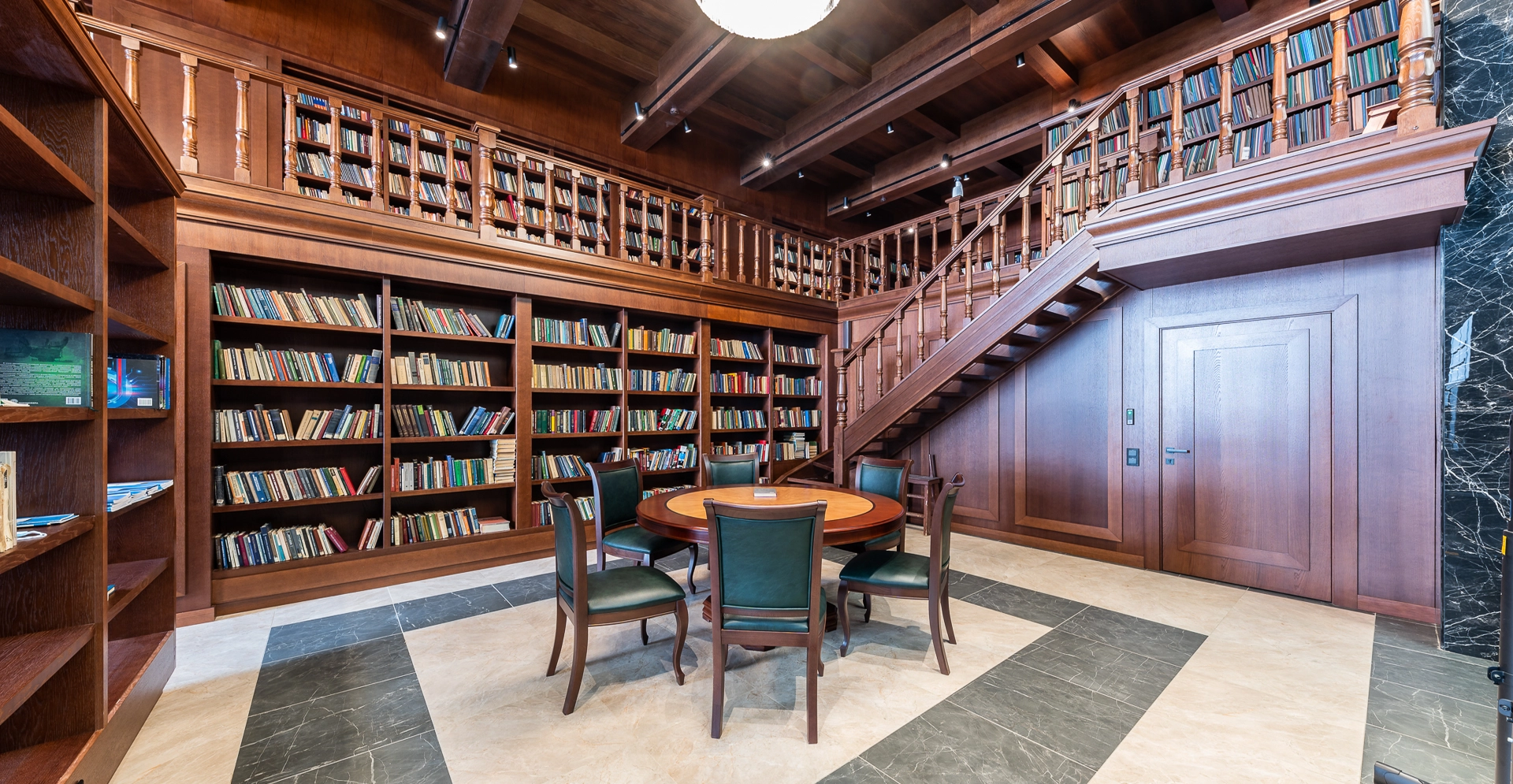 Фото проекта: Проект по оснащению библиотеки. Изображение № 1