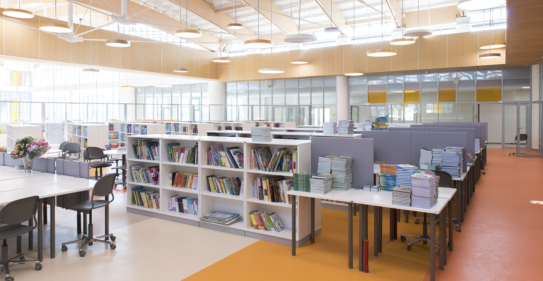 Фото проекта: Международная гимназия семейного кампуса «Сколково». Изображение № 2